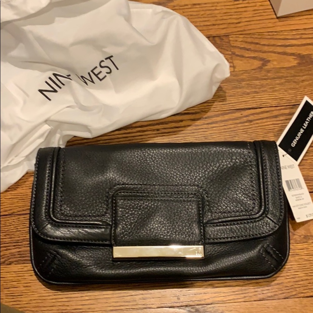 Authentic Leather Nine West Large Clutch w/strap
